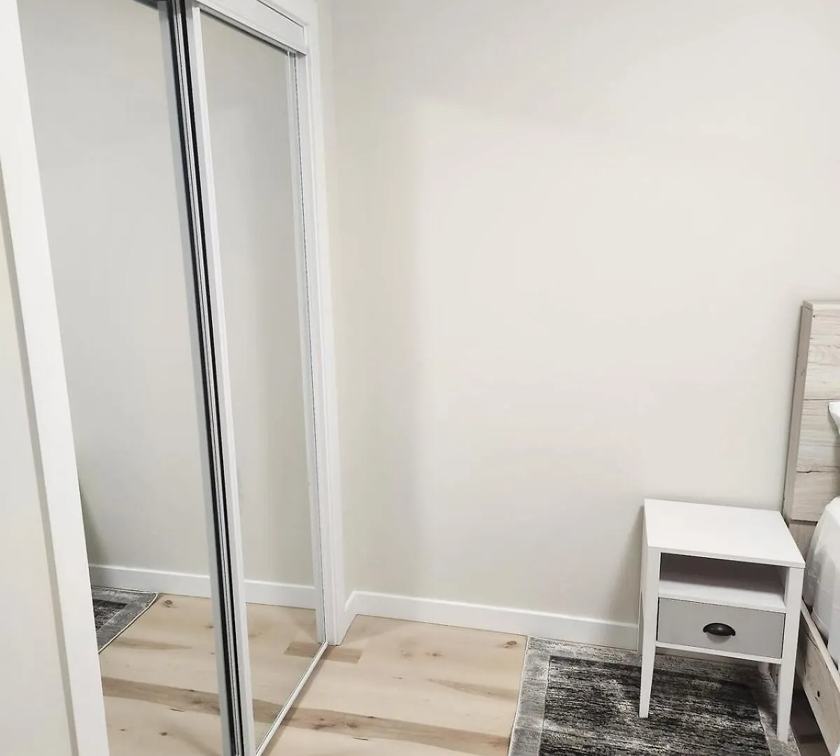 F&B Exquisite Guest Room Apartment